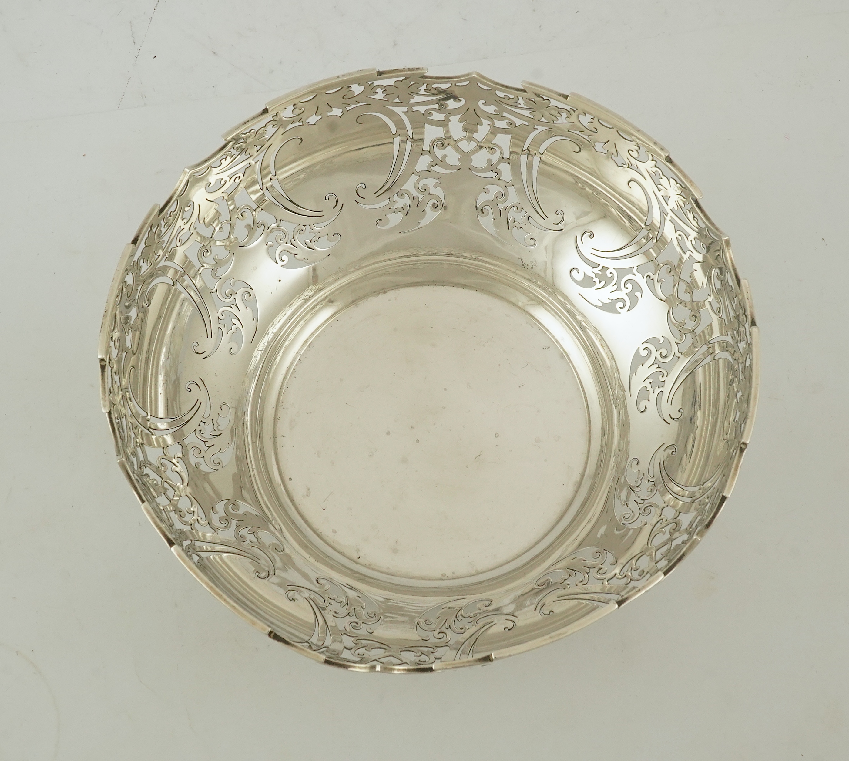 An Elizabeth II pieced silver fruit bowl, by Walker & Hall